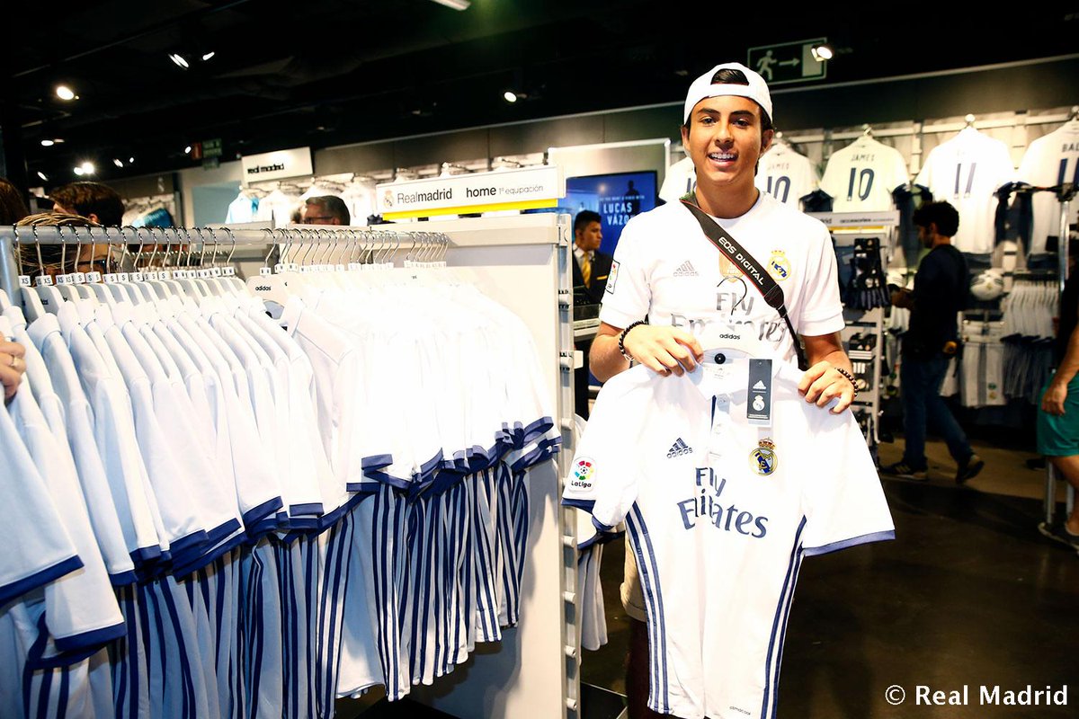 Real Madrid Resmi Perkenalkan Jersey Terbaru Tribun Pontianak