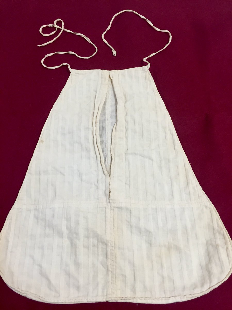 SilkDamask's tweet image. #TextileResearch @MHS1791 #AbigailAdams pieced #dimity pocket, late 18thc-early 19th, unkn maker Simple &amp;amp; functional