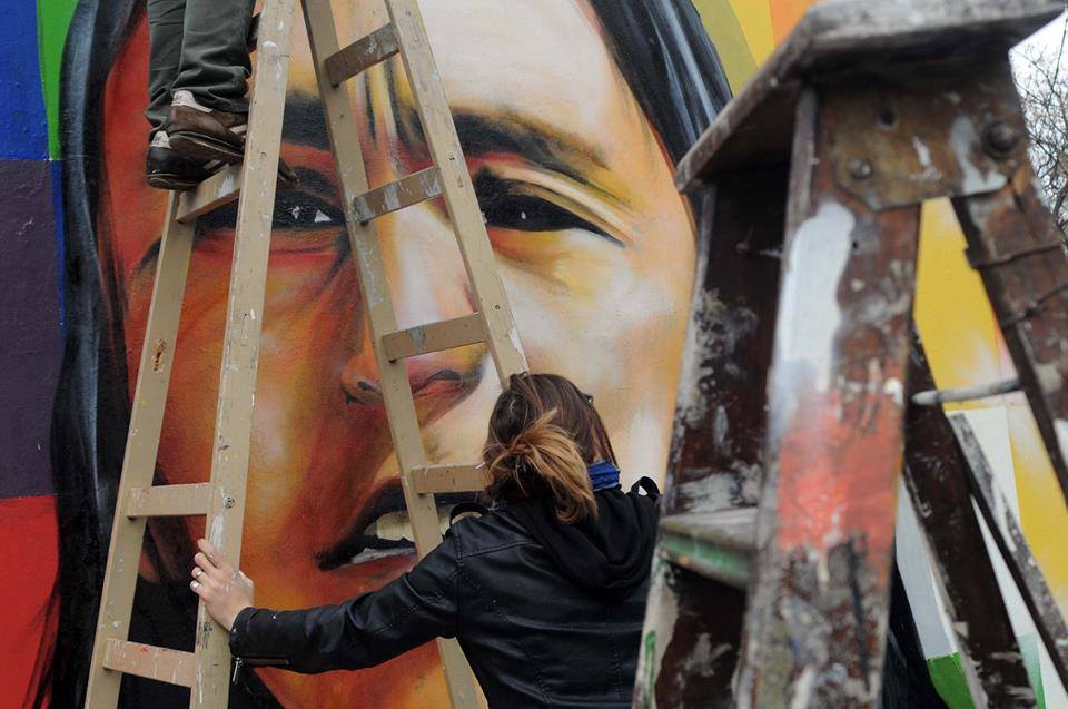 YiraenLP's tweet photo. Un mural de @SalaMilagro reclama su libertad en La Plata. Leé aquí la nota https://t.co/6KCzxIgnAC https://t.co/Pw0Lnqdyy8