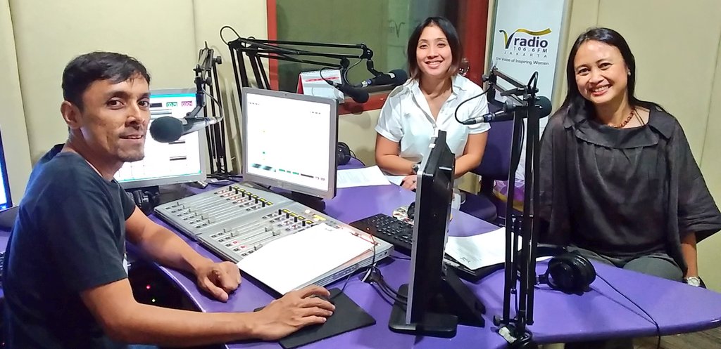 vradiofm's tweet photo. Pasca lebaran gmn kondisi keuangan Anda? Simak tips mengelola finansial bersama @tejasari #VExpert @TatadanaConsult https://t.co/Y9d11E7gFo