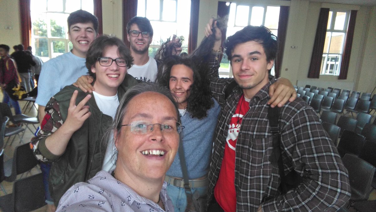 jmosely76's tweet photo. They'll always be JMO...leave school, go to uni, whatever. Once mine, always mine @SHSSixthForm https://t.co/17HZvzHonG