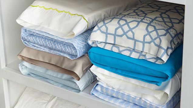 RollEmOut's tweet image. Organize bedding by putting sheets within pillowcases! #Organizationalhacks