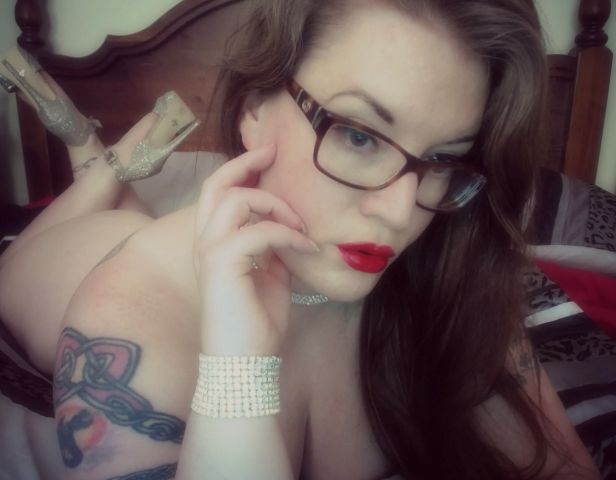 Theenglishprincess @ Onlyfans’s pics and videos