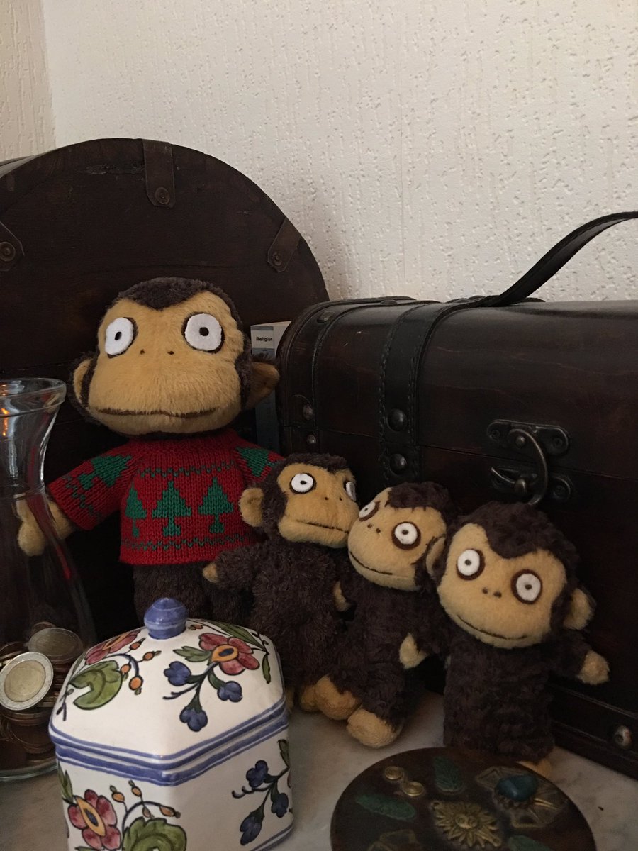 @Cam4_Kim <a href="/Boyhous/">Boyhous</a> mine are well behaving. Waiting for #Christmas 😂😂😂