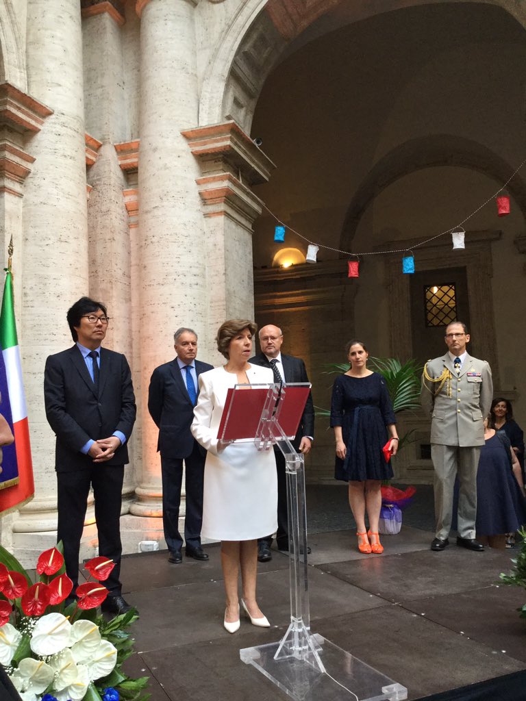 L'ambasciatrice : di fronte alle sfide saremo più forti uniti, bisogna rivendicare il progetto europeo #14juillet