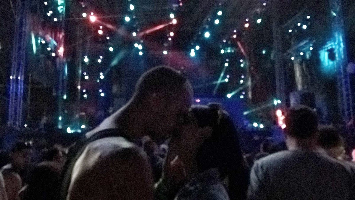 bogdanoviceva's tweet photo. Samo da vam pokažem koliko smo magični @ExitFestival #ExitMagic #ExitFestival @ExitDanceArena volimo se❤ https://t.co/quJMD1LRuh