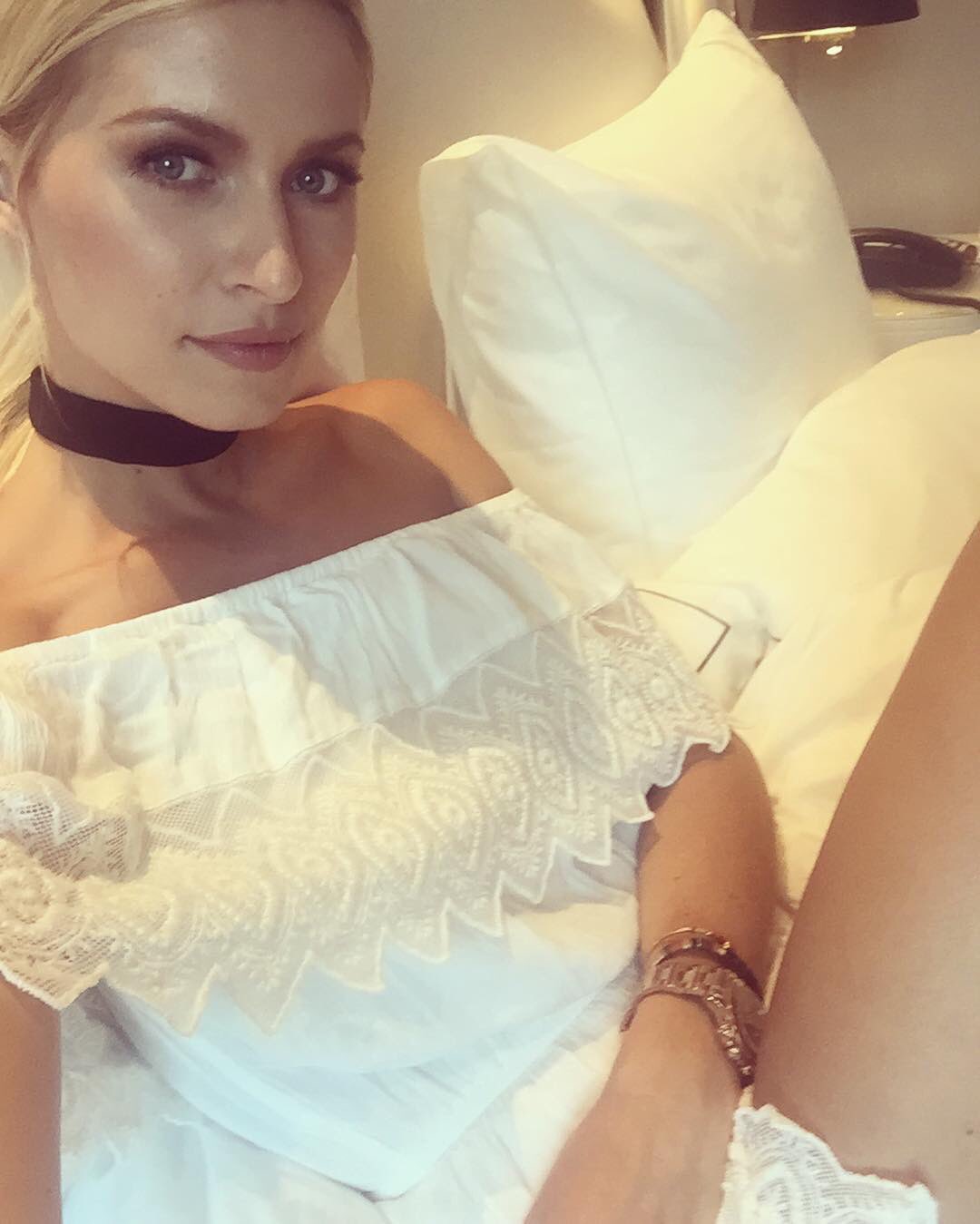 あっでぐり 最高だな おい ケディラがユベントス入りして3人目 の彼女が発覚したところで レアル マドリード時代の彼女の最近を見てみましょう レナゲルケ部