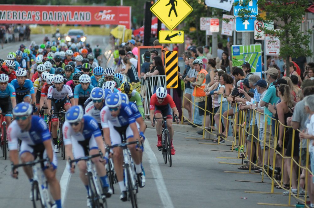 801WMadison's tweet photo. #TBT #toad2016 Downers Ave where we took every chance to gain position in the super fast field π·: @ZBut #Trekbikes https://t.co/SW8nOla001