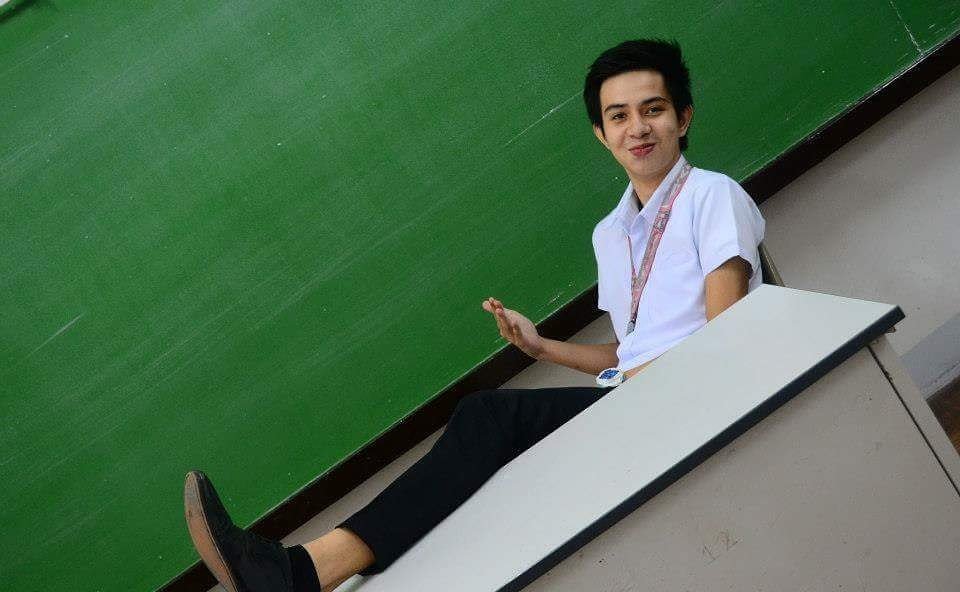 MarloCarpio9_30's tweet photo. "ung tipong wala pang Prof" #PasawayMode I miss ceu https://t.co/xXRpxNemjv