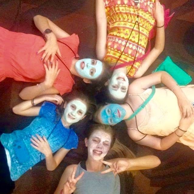 Just hanging out with my friends. #SpaDay #Facial #SummerCampFun ift.tt/29SjPVY