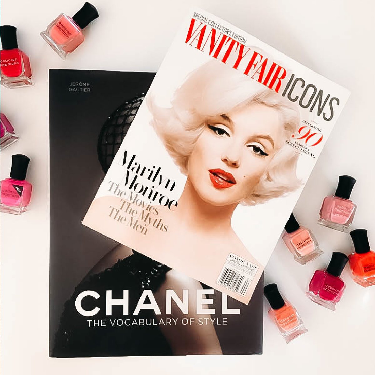 MarilynSpas's tweet photo. Essentials. #deborahlippman #chanel #marilynmonroespas https://t.co/01Qy7LKndB