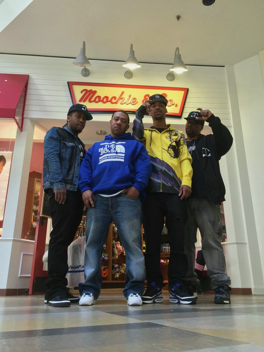 ThebullyboysPEW's tweet photo. Heavy on the 227 yall know what time it is.. #BullyBoys #CC227 @BoldyJames @227ConCreatureS @claw74 https://t.co/ZwMiwcwSe4