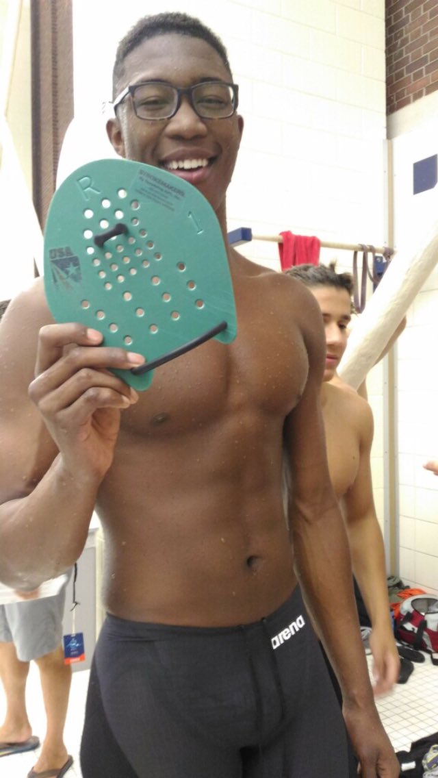 DJsrightpaddle's tweet photo. Took a photo with a future Olympian today @_reecewhitley #jablo #srchamps #olympics https://t.co/4ltejjjWIF