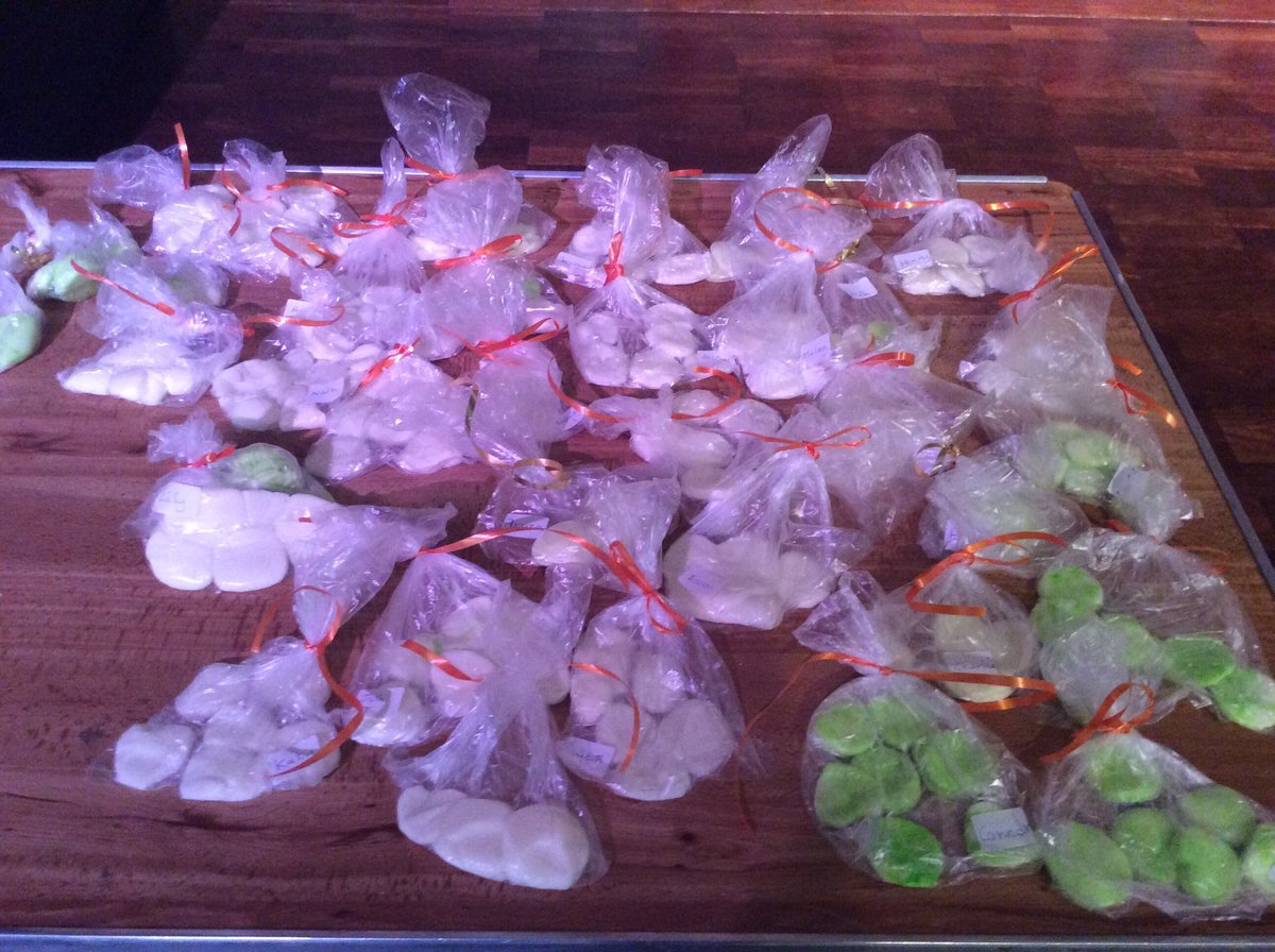 llandaffcity's tweet photo. Mmm those peppermint creams look lovely Year 6. #creativeevening https://t.co/UWj9t36x2x