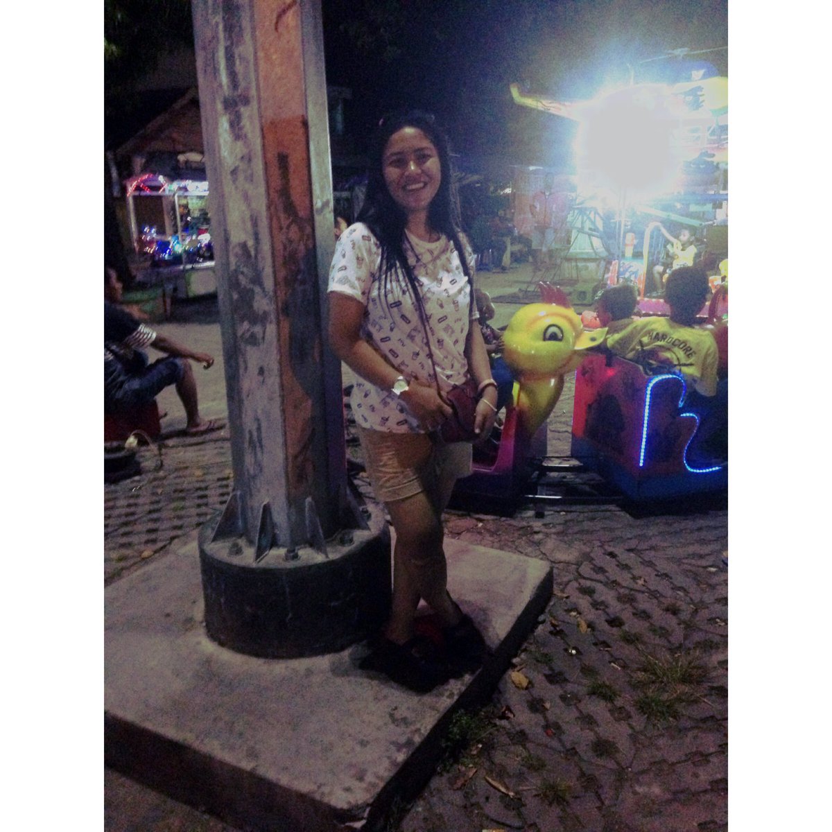 zyanFR75's tweet photo. Pesona malam Taman Cepu 😄😆🌿🍃 https://t.co/K6pdCabuFh