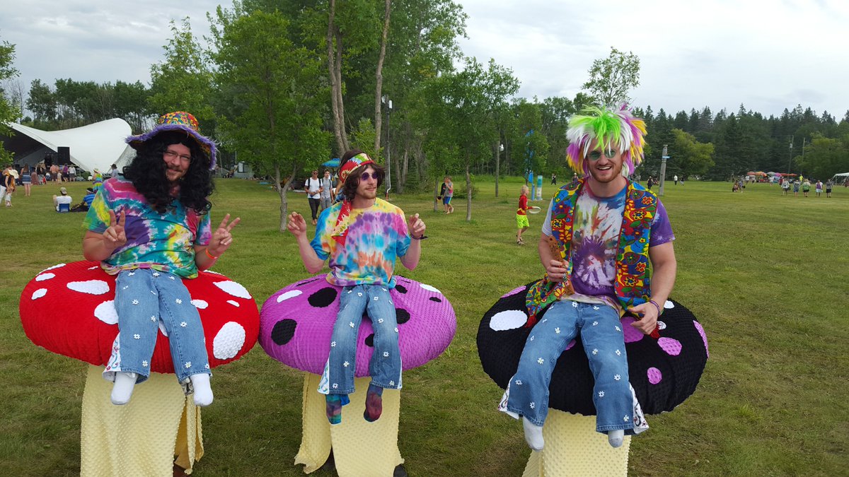 dabuck204's tweet photo. #greattimes at #winnipegfolkfestival #winnipeg #folkfest https://t.co/0toGqFcn69