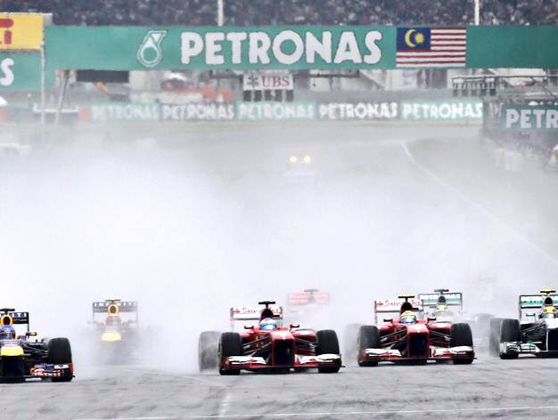 2020Formula's tweet photo. Hola @fia, esto son salidas en lluvia sin Safety Car, son mucho mas emocionantes, no perdamos las buenas costumbres https://t.co/ttrUakiQ0Y