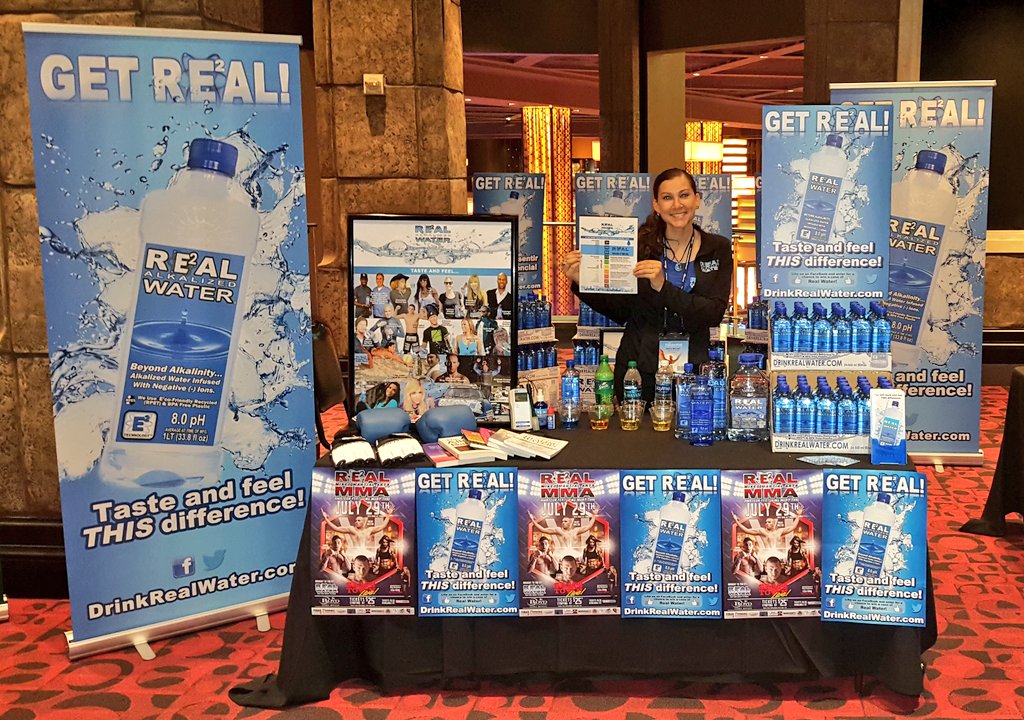 BonnieEyez's tweet image. #IEducate4Real @PHVegas @TheFreedomFest #PitchTank @RealWaterCorp #Hydrate4Real #StayHealthy #DrinkRealWater Muah