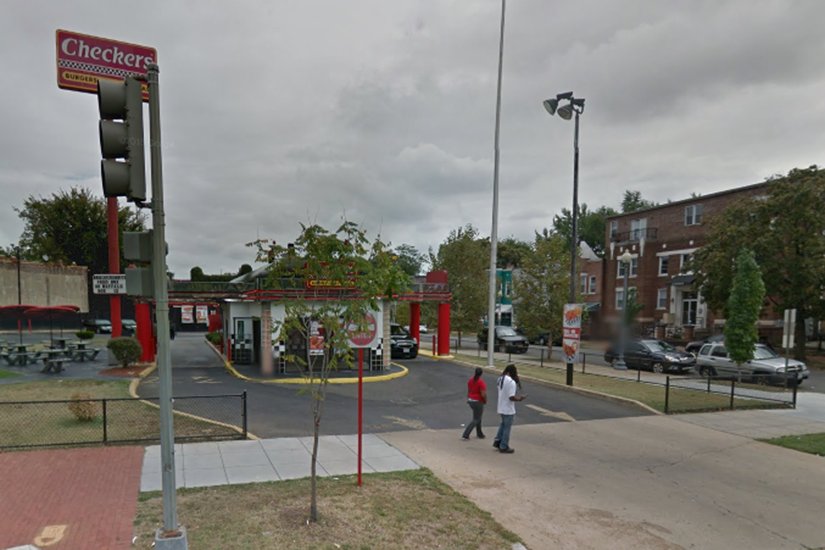 HillNowNEWS's tweet photo. .@ChickfilA looks to open location near H Street, says @CharlesAllenW6 https://t.co/1RoA66jGXa https://t.co/0KCKTGWFia