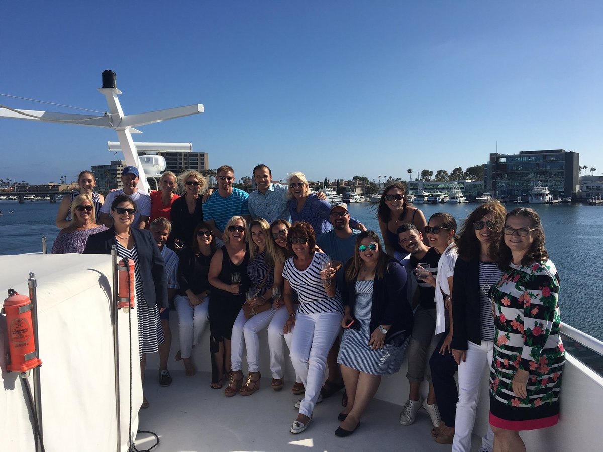 NancyMonteFrye's tweet photo. #BestTeam https://t.co/hUm38VgwcW