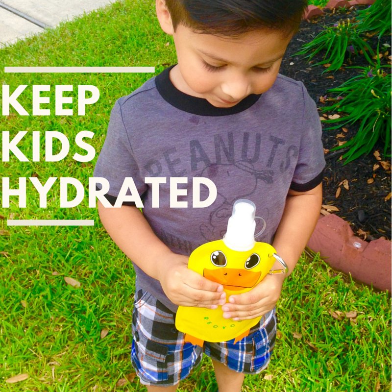 itstime2recycle's tweet photo. Kids get thirsty running around. Make sure they drink enough. Shop our water bottle: https://t.co/HWnrYvMfwH https://t.co/Tl2cATdgKD