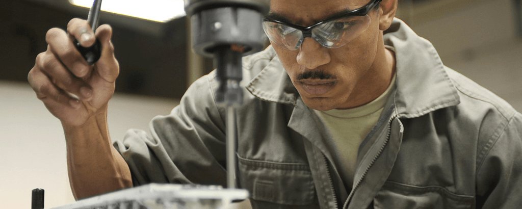 EssentialPersonnel tweet media