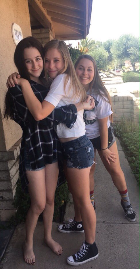 taylorherzogg's tweet image. Happy birthday @bellaredpath I love you have a good one❤️❤️