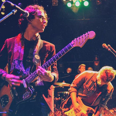 BandBoyJamie's tweet photo. Great show last night guys! #RedCrosses https://t.co/iKyEh5jDvE