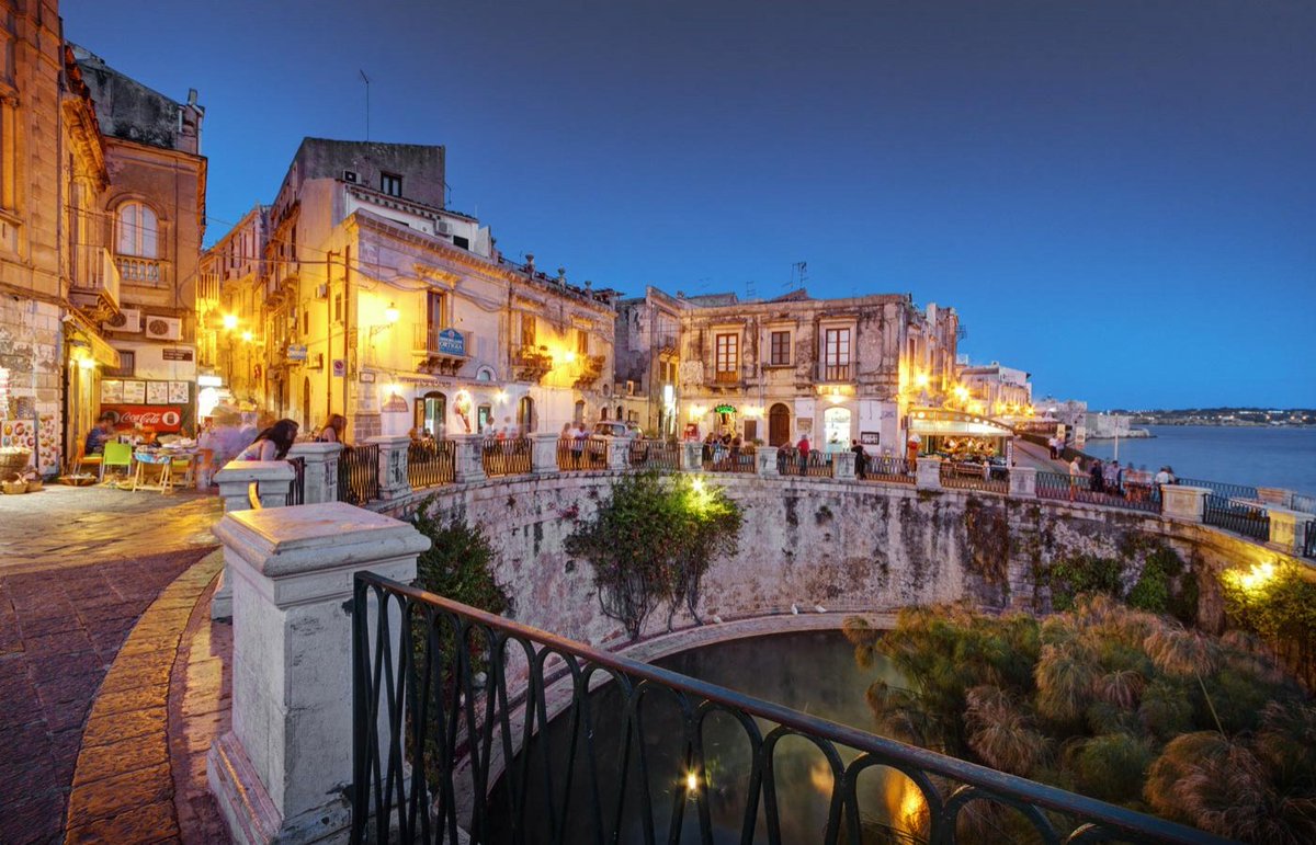 italia_USA_MEX's tweet photo. Two Weeks in #Sicily by LisaSkriloff @Multicultural50 @WonSicily #Sicilia @marzia121394 https://t.co/zQz0uilrFe https://t.co/PX9Ws0cCpE