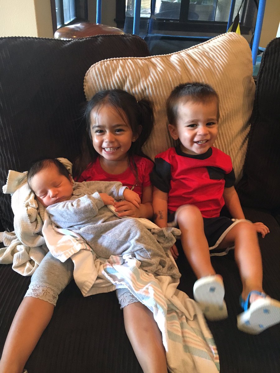KiaFab2's tweet photo. And then there were three!! 😍 https://t.co/VvD3sJe8iL