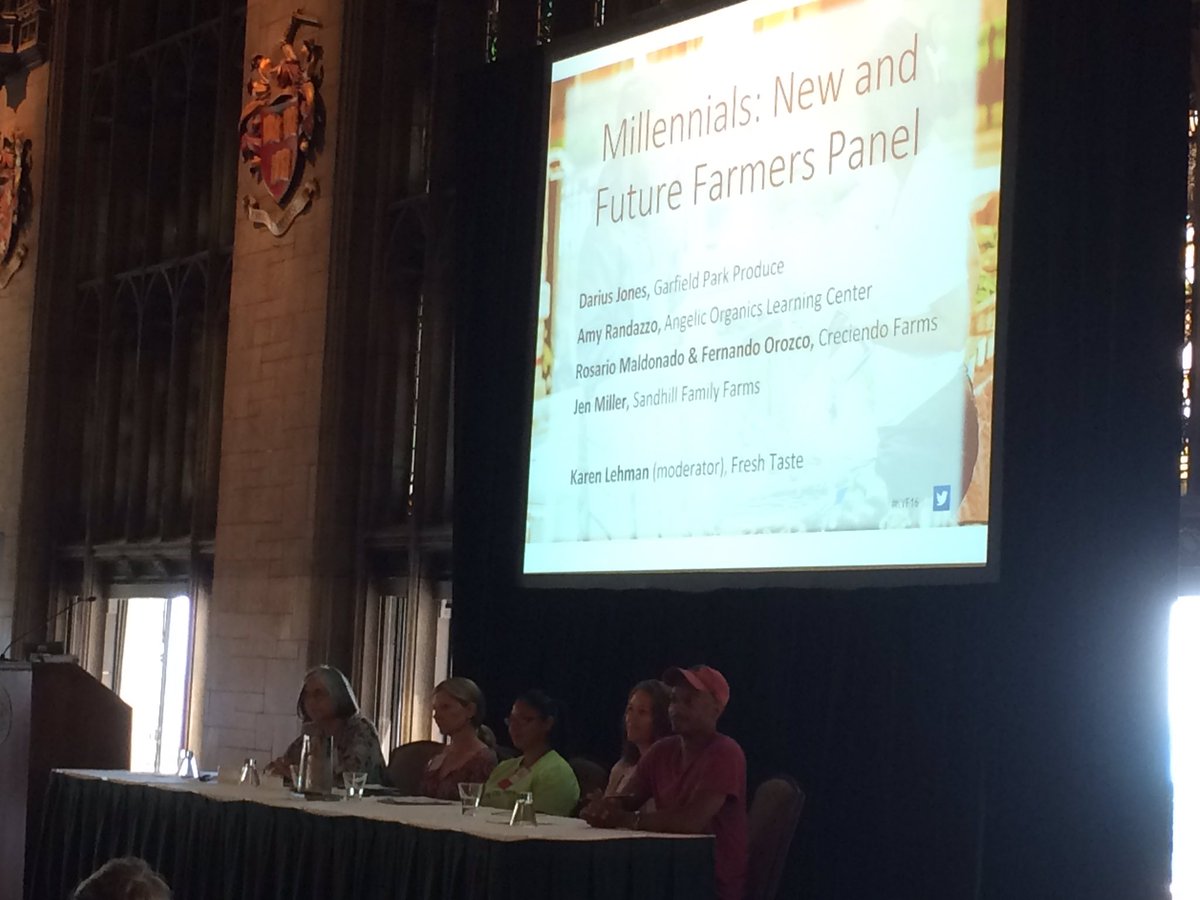 Ilagclass's tweet photo. Outstanding Millennial Farmer Panel at Specialty Growers Conference! #kyf16. #illinoisFarmBureau https://t.co/KUYPaFv3dw