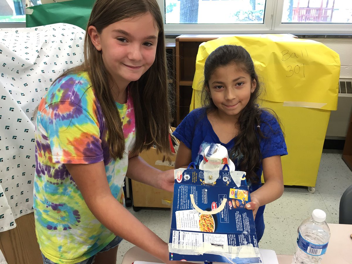 frosty_teacher's tweet photo. Today we built piggy banks with sections to spend, save, and donate! Super creative ideas!! @SullyES_LCPS #lcpsSTEM https://t.co/QR2G7QV6pT