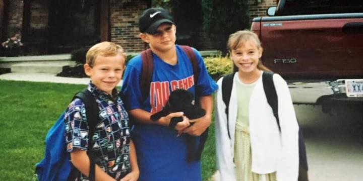 Wow how did I ever walk in those sneakers! That's insane #TBT
Check out my Old School kicks  gronknation.com/gronk-childhoo…