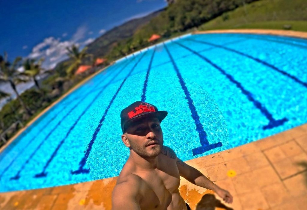 Di-jothan tweet media