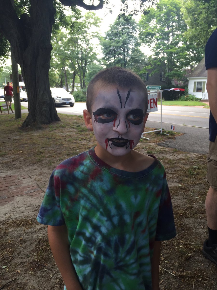 CableMuseum's tweet image. @OrleansBastille face painting by Color Pop