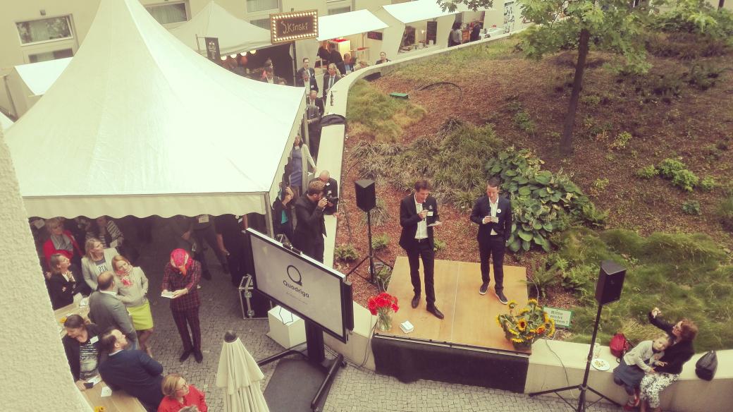 QuadrigaBerlin's tweet photo. Rudolf Hetzel und Torben Werner ueber den Knowledge Hub Quadriga at #quadrigaday https://t.co/1CeQqs0DKu