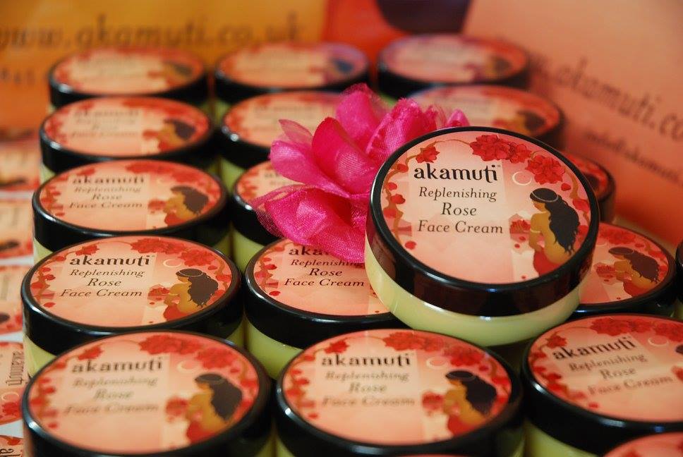 akamuti's tweet photo. Fragrant happenings in the workshop today! We love working with rose otto &amp; raspberry oil :) https://t.co/jzdFXuuMjk https://t.co/q3XsfkURsG