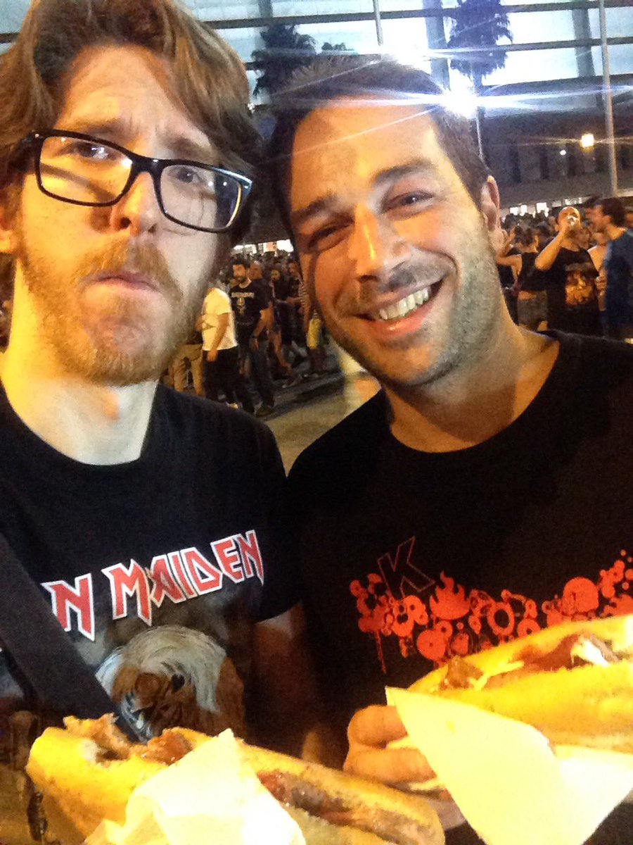 Pablo García @fergunet@mastodon.online (@fergunet) on Twitter photo Y después del conciertaco de Iron Maiden con <a href="/amoragar/">Antonio Mora García</a> toca un bocata mortífero Y después del conciertaco de Iron Maiden con <a href="/amoragar/">Antonio Mora García</a> toca un bocata mortífero