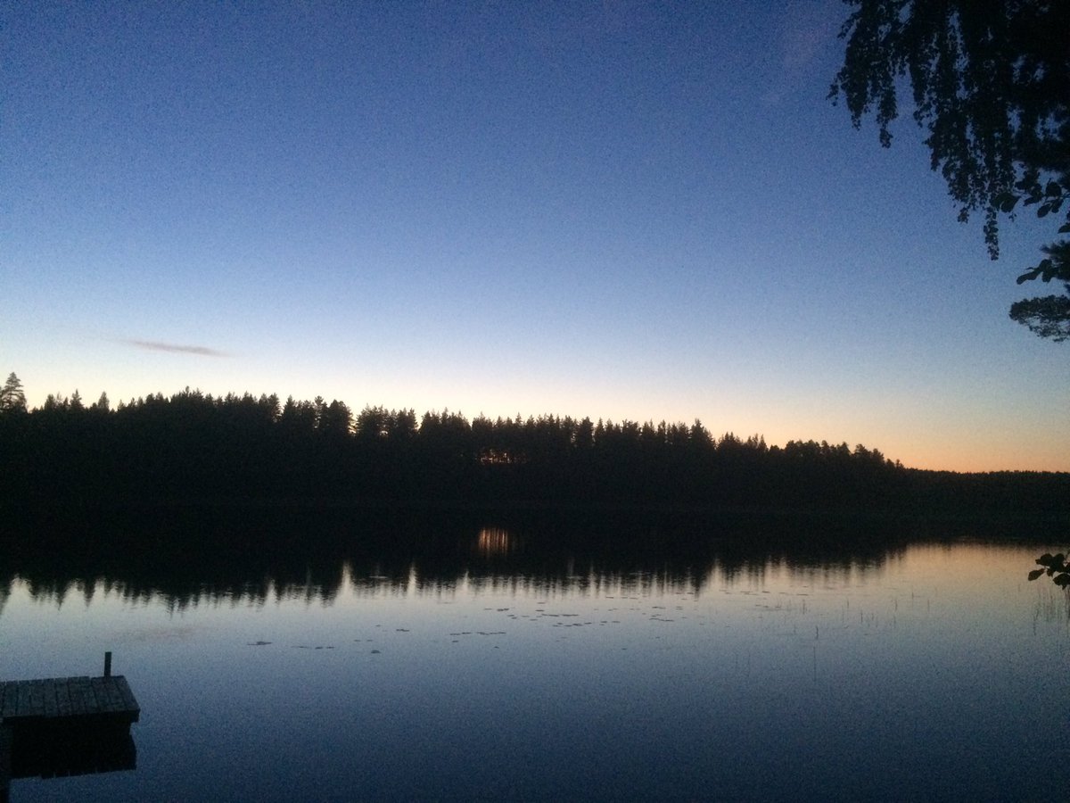 ArtoNatkynmaki's tweet image. Eka kerta 3 viikkoon... Ei oo pilvee pilvee #pilvee... #juice