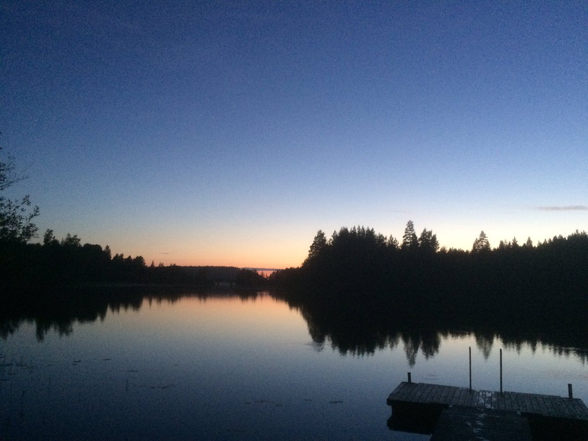 ArtoNatkynmaki's tweet image. Eka kerta 3 viikkoon... Ei oo pilvee pilvee #pilvee... #juice