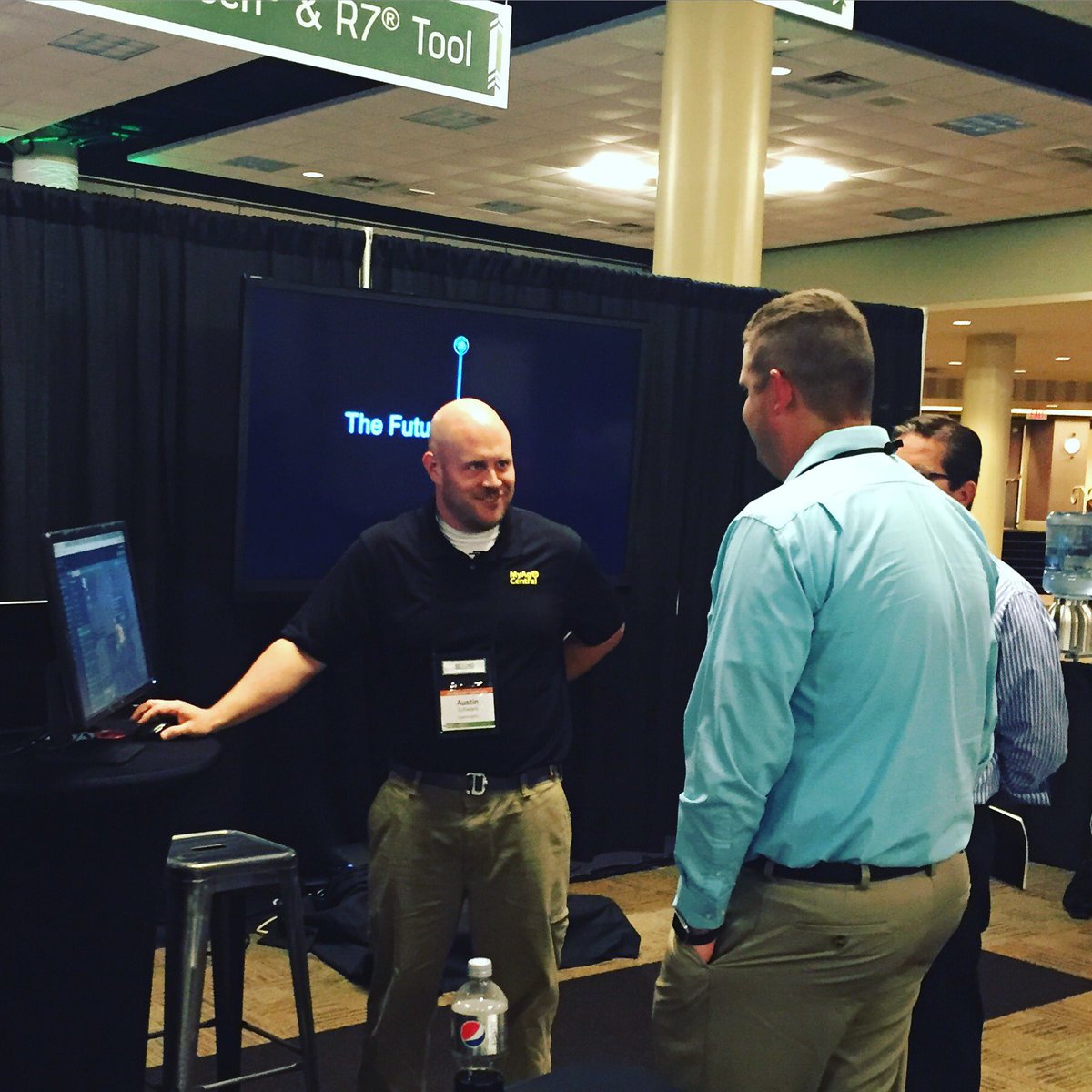 SageInsightsAg's tweet image. @PartHominidae showing multi-client view value for #agretailers with @MyAgCentral @winfieldinsight #AnswerTech