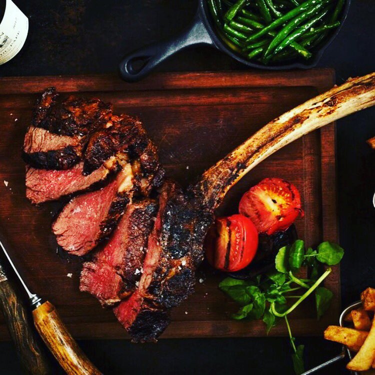 Can you handle the #BIGBOY?! 
#carnivore #1KG #steak #chester #chesterBHG