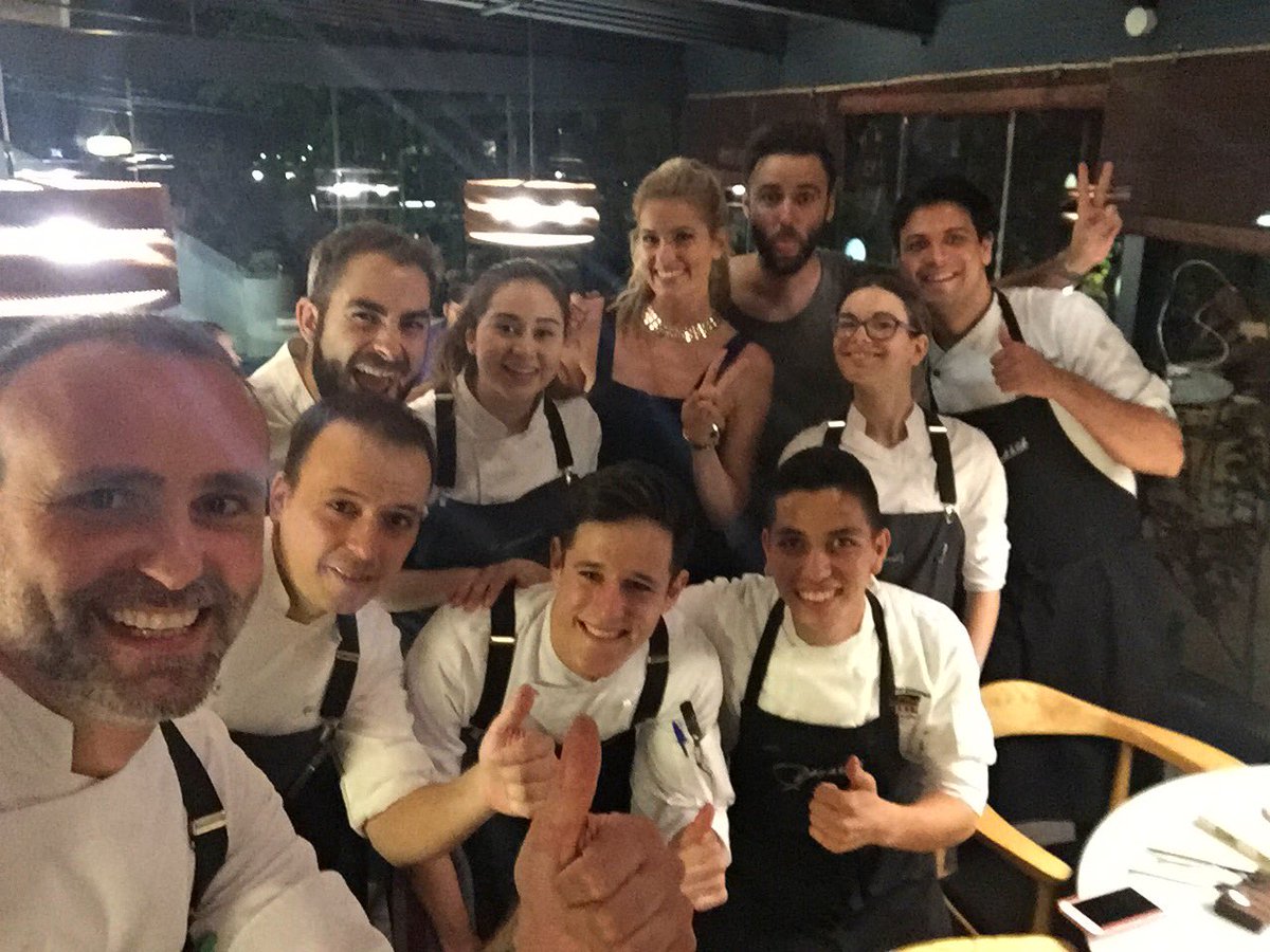 Gracias por la visita a @invernaderobox <a href="/abeniaadriana/">Adriana Abenia</a> feliz cumpleaños! <a href="/Latorreboxart/">LaTorre BoxArtHotel</a>