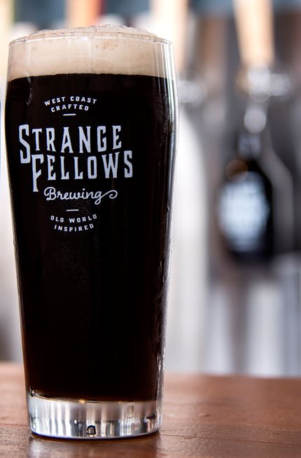 Strange_Fellows's tweet photo. CASK POURING: Blackmail Milk Stout Tonight 6pm @sunsetgrillvanc #keepitstange #cask #blackmail #milkstout #bccraft https://t.co/7pyf0kshU8