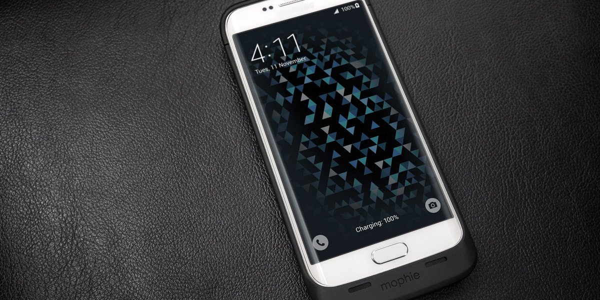 mophie's tweet image. juice pack for Galaxy S7 Edge follows the sleek contours of the screen while providing more than 60% extra battery.
