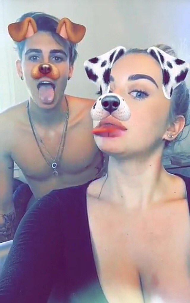 Show me what that tongue do