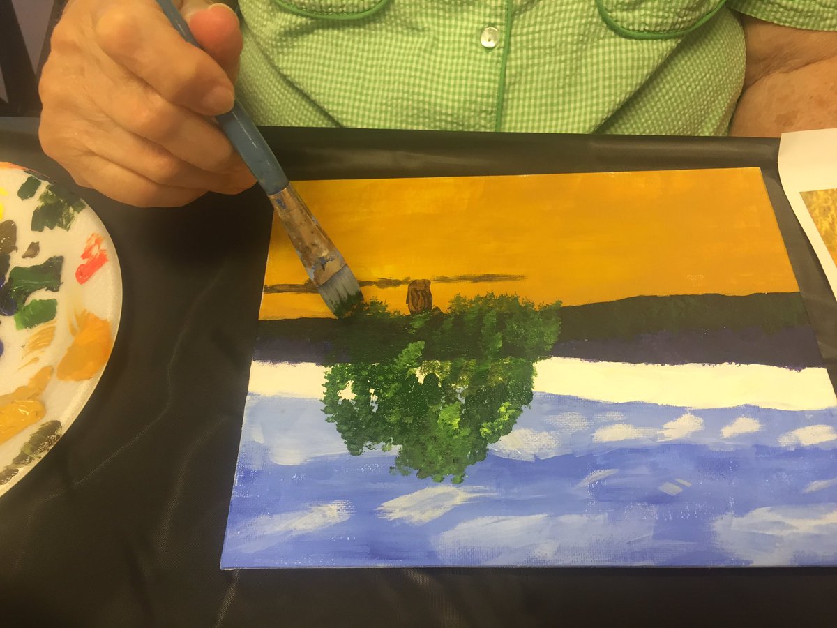 WillowsCitation's tweet photo. #swooshing technique for a tree #paragonarttherapy2016 #trilogyliving https://t.co/GQbk5DBVII