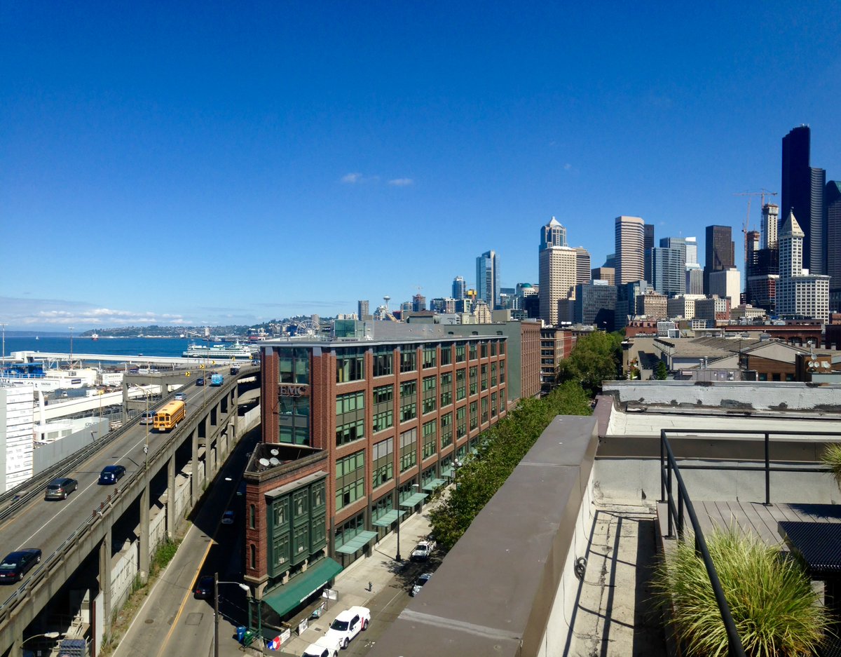 bevyup's tweet photo. Happy Thursday! We're enjoying the view from our Seattle office. How will you seize the day? #LifeinSeattle https://t.co/mn5VDhzfpS