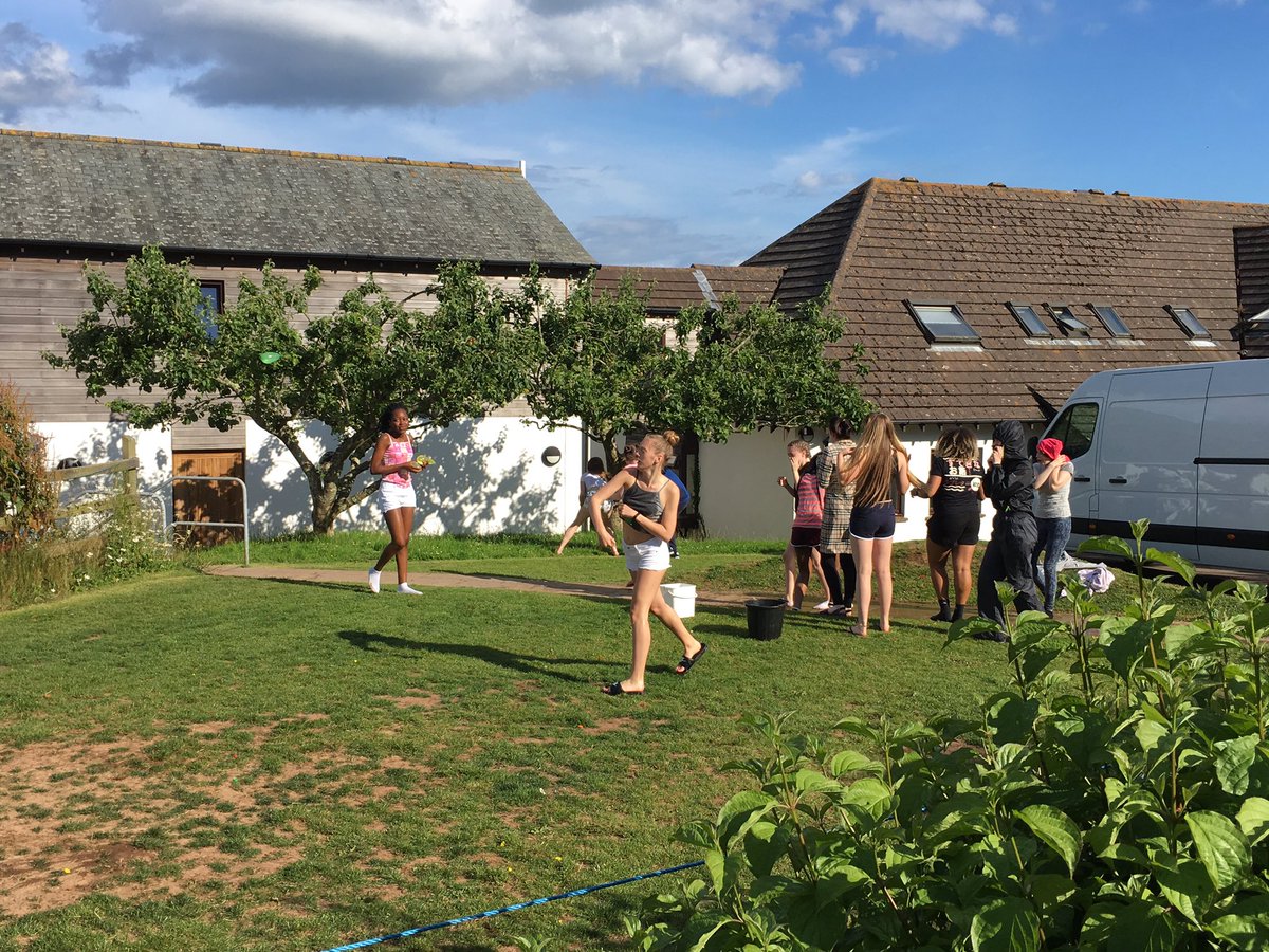 HACHGeography's tweet photo. Water fight ππ»π¦ #Devon2016 https://t.co/Pl8XTksm4E