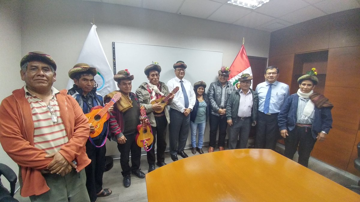 midagriperu's tweet photo. Pobladores de la comunidad de #Quispillacta "Usted es el ministro cosechador y sembrador del agua de lluvia" https://t.co/YcRbciNbJM